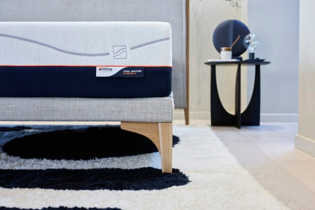 Element M Line van Schuppen
