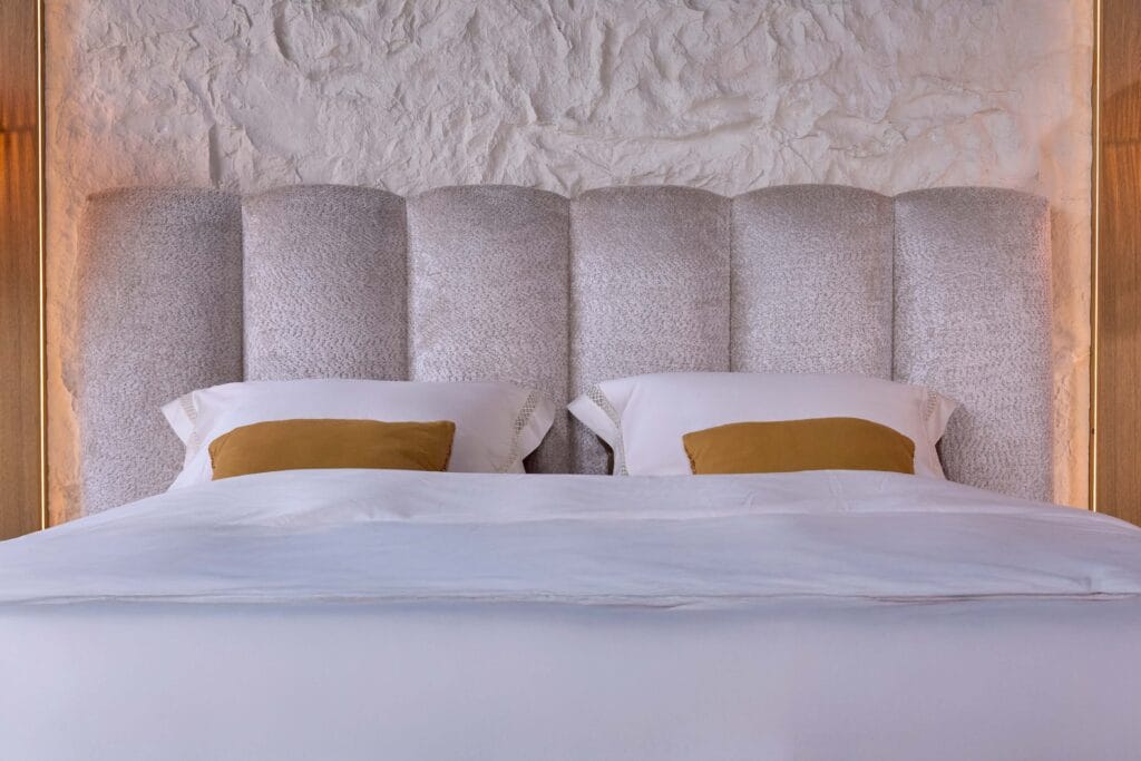 Serta Ibiza Van Schuppen Bedden hoofdbord